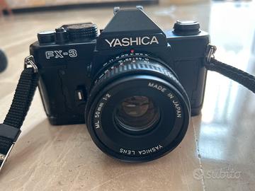 Yashica FX-3 fotocamera reflex analogica