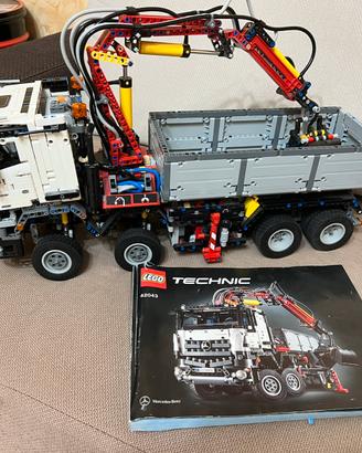 Lego Technic 42043 - Mercedes-Benz Arocs 3245