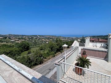 Appartamento con splendida terrazza e garage