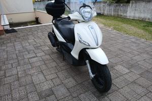 Piaggio Beverly 125