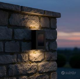 Lampada solare led da parete