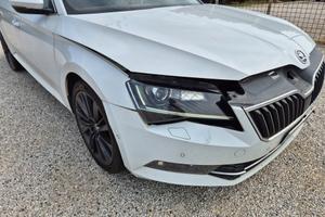 Skoda Superb 2.0 TDI 190 CV SCR DSG Style