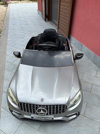 Auto elettrica per bambini Mercedes GLC telecomand