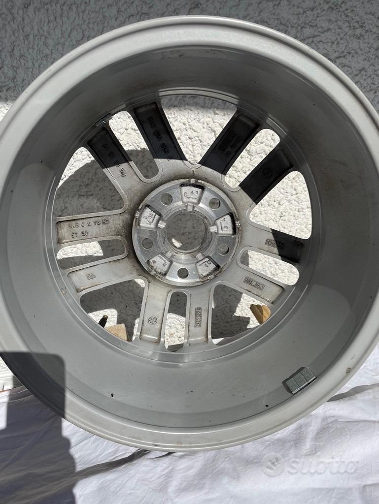 Cerchio per VW Golf 6.5 J x 16 H2 - Accessori Auto In vendita a Pesaro e  Urbino