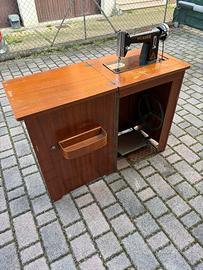 Macchina da cucire vintage