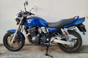 suzuki gsx 750 Inazuma