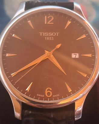 mTissot T-Tradition, 42mm, con doppio cinturino