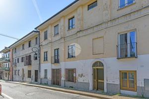 CASA SEMINDIPENDENTE A COAZZE