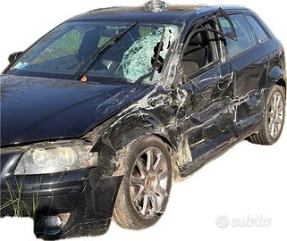 Audi A3 ricambi incidentata