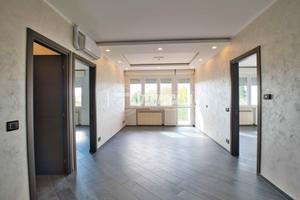 TRILOCALE AUTONOMO, COMPLETAMENTE RISTRUTTURATO BO