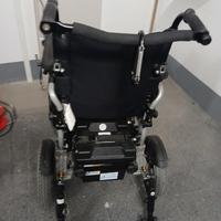 Sedia a rotelle elettrica