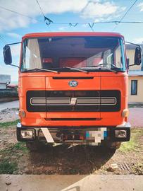 Camion OM 16026