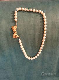 Collana di perle di bigiotteria