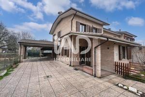 Villetta a schiera bondeno