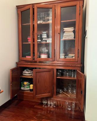 Credenza antica in legno di larice