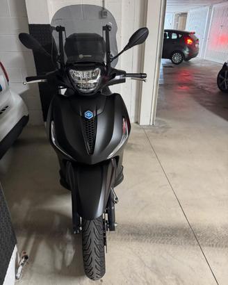 Piaggio Beverly 300