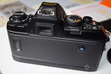 Fotocamera analogica Nikon F501