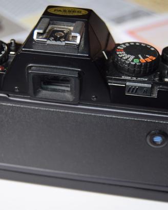 Fotocamera analogica Nikon F501