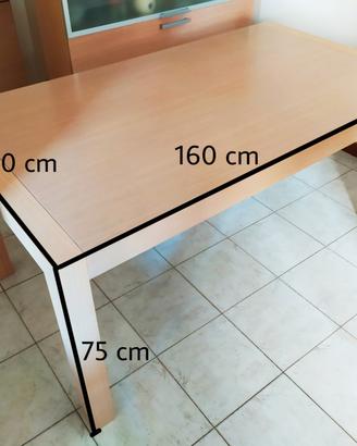 Tavolo in legno allungabile