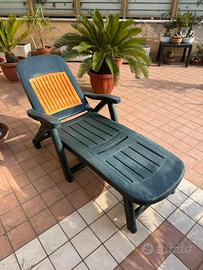 set tavolo con sedie e sedia sdraio