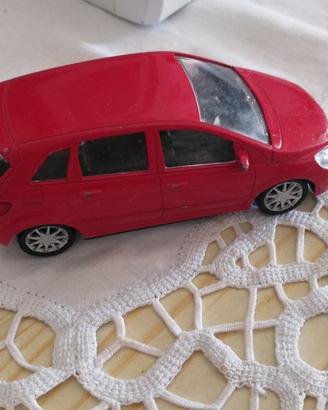 Mercedes Benz Classe B scala 1:43 