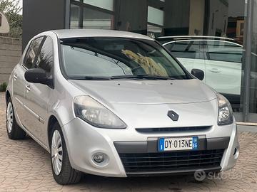 Renault Clio 1.2 benz - GARANZIA 12 MESI