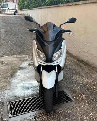 Yamaha X Max 250