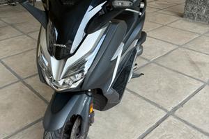 Honda Forza 300