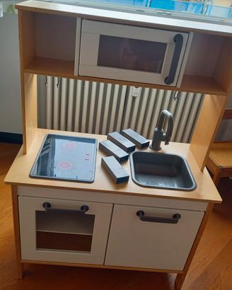 Cucina Ikea DUKTIG per bambini in legno naturale
