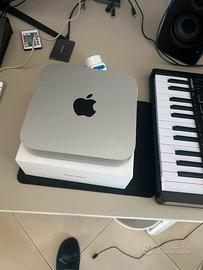 Mac mini m2 + magic keyboard