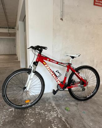 Bianchi Kuma 4400 – MTB 26” shimano, suntour.