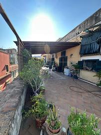 Attico Napoli zona materdei museo