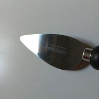 coltello goccia per grana/formaggi duri