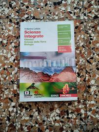 libro scienze integrate  Zanichelli 