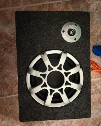 Subwoofer auto