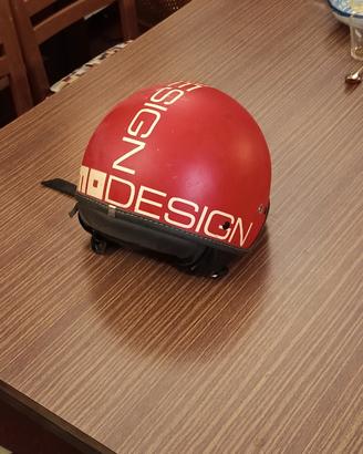 casco Momo design 