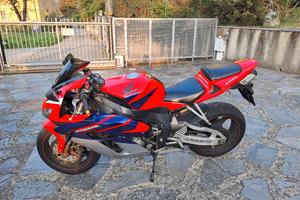 moto Honda cbr 1000