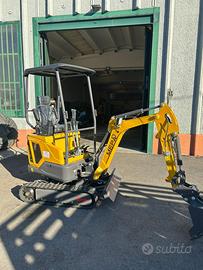 MINIESCAVATORE 16qntl MOTORE KUBOTA DIESEL
