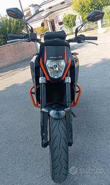 KTM Duke 690