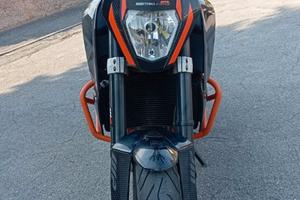 KTM Duke 690