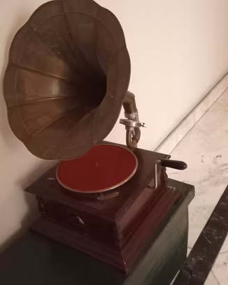 Grammofono a manovella