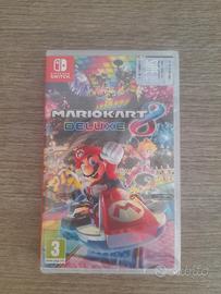 Mario Kart 8 Deluxe Nintendo Switch -  NUOVO 