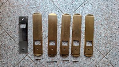 Placche per tapparelle avvolgibili