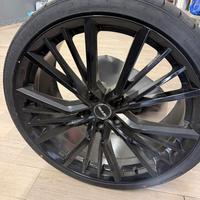 CERCHIO DA 22” CON PNEUMATICO PER AUDI RS6
