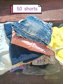 Stock 50 paia di shorts