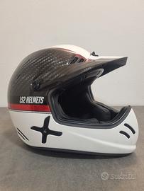 Casco da cross in carbonio