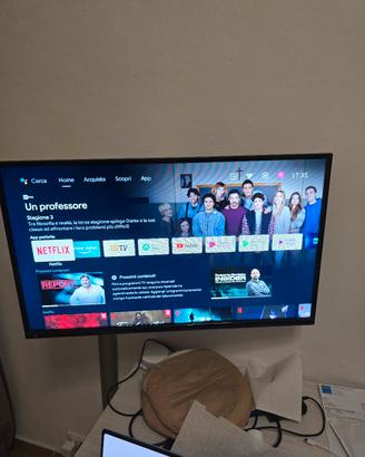 tv marca ok 32 pollici con braccio da parete e luc