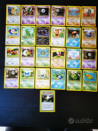 Lotto 25 carte pokemon neo discovery incompleto