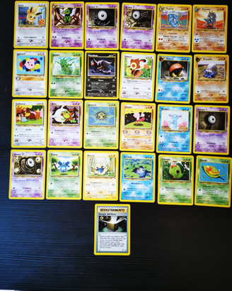 Lotto 25 carte pokemon neo discovery incompleto
