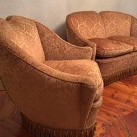 Divano due posti e due poltrone